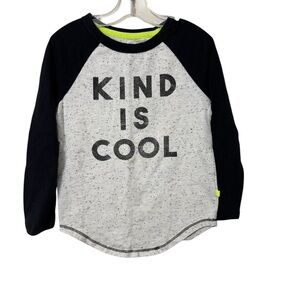Boys Size XS Raglan Sleeve Shirt - Black & Gray